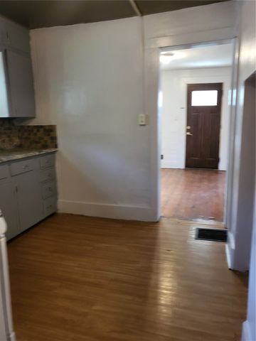1400 13th Avenue, Marion, IA 52302