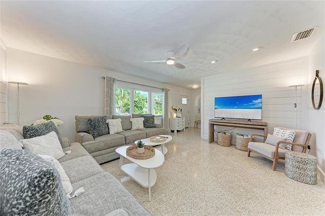 150 CRESCENT DRIVE, Anna Maria, FL 34216