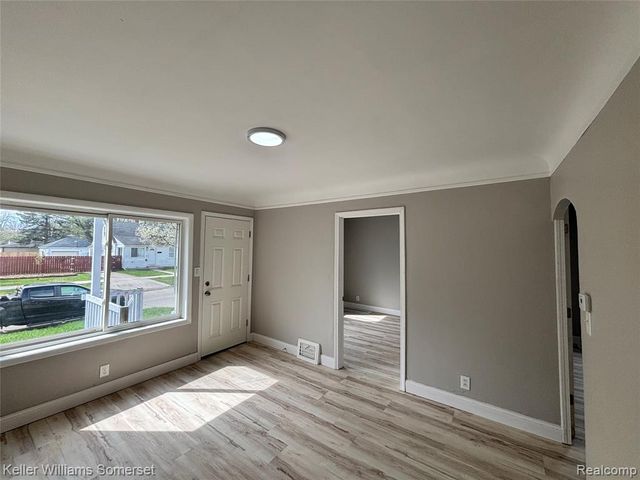 21434 Panama Street, Warren, MI 48091