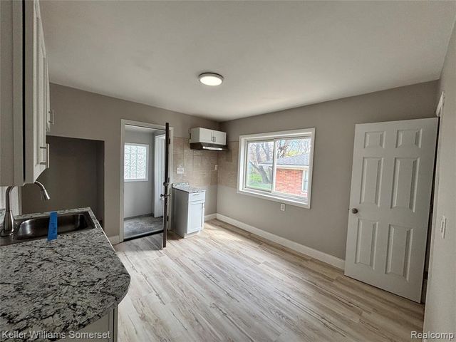 21434 Panama Street, Warren, MI 48091