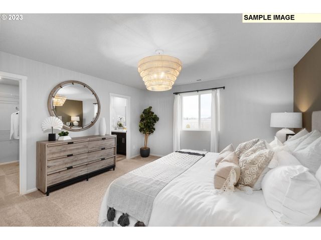 1159 Clemson St, Woodburn, OR 97071