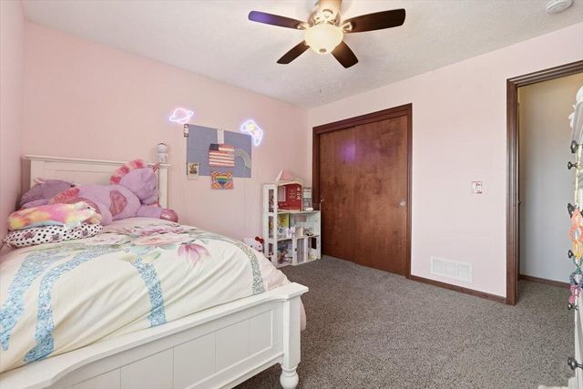 302 CARLY Circle, Council Bluffs, IA 51503