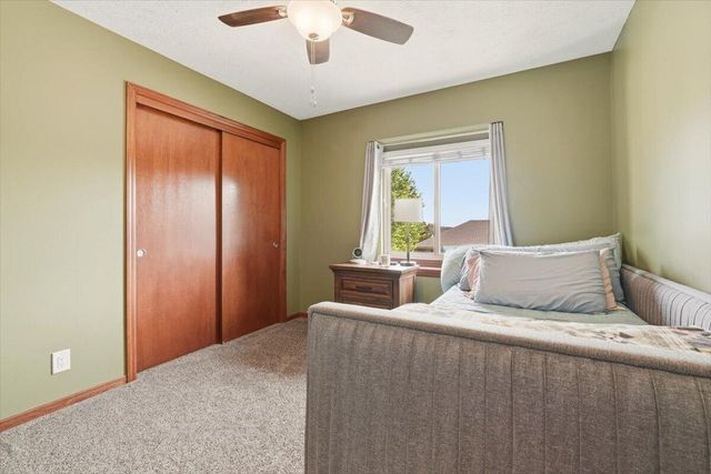 302 CARLY Circle, Council Bluffs, IA 51503