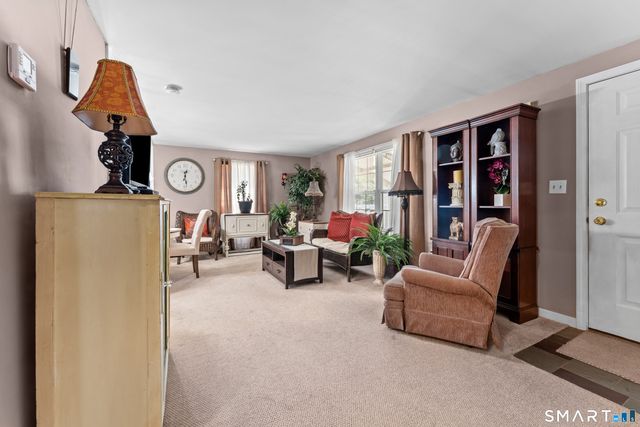 5 Loring Court, Wallingford, CT 06492
