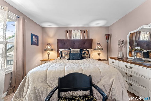 5 Loring Court, Wallingford, CT 06492