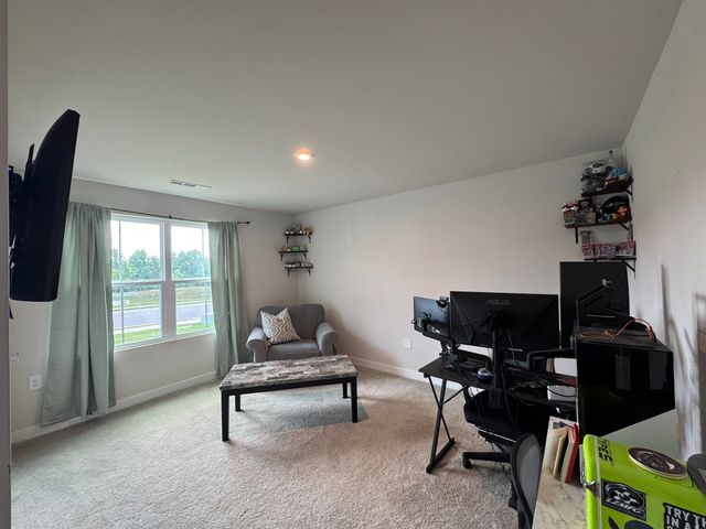 469 Steamview Dr, White House, TN 37188