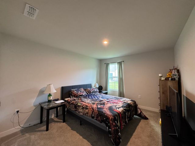 469 Steamview Dr, White House, TN 37188