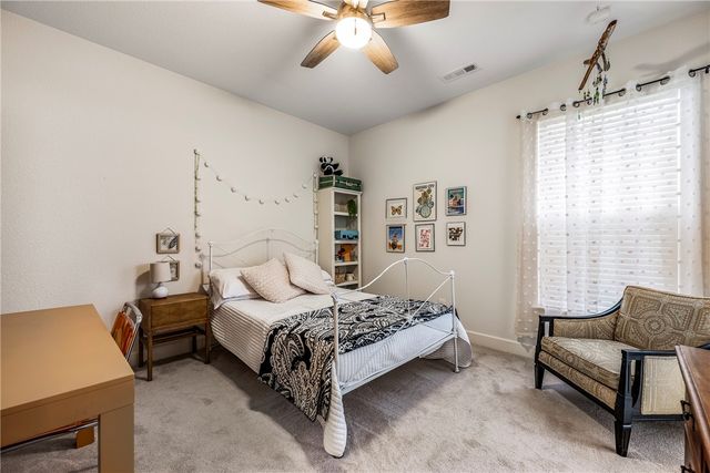 500 NE Lake Pointe Place, Bentonville, AR 72712