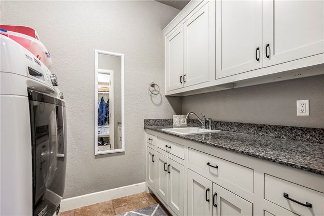 500 NE Lake Pointe Place, Bentonville, AR 72712