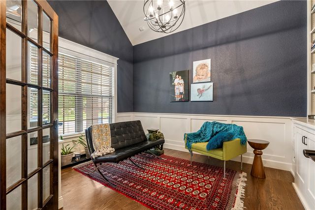 500 NE Lake Pointe Place, Bentonville, AR 72712