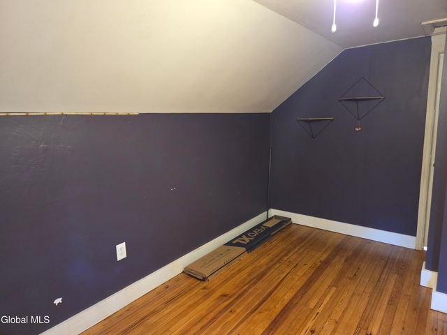 237 Vrooman Avenue, Amsterdam, NY 12010