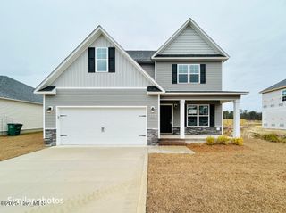 837 Cooke Drive, Hubert, NC 28539