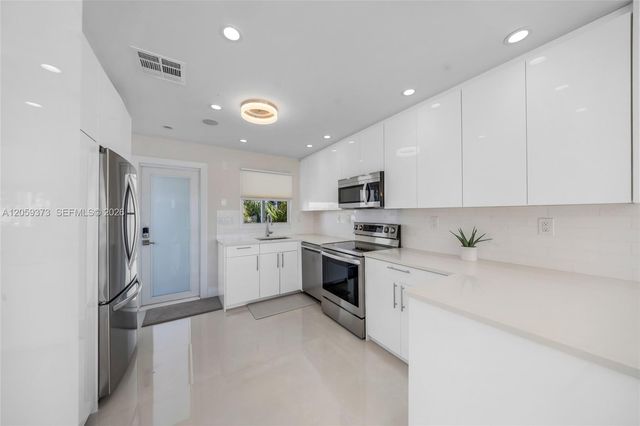 1124 Seminole Drive 4F, Fort Lauderdale, FL 33304