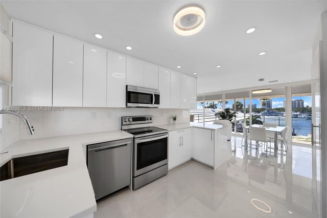 1124 Seminole Drive 4F, Fort Lauderdale, FL 33304