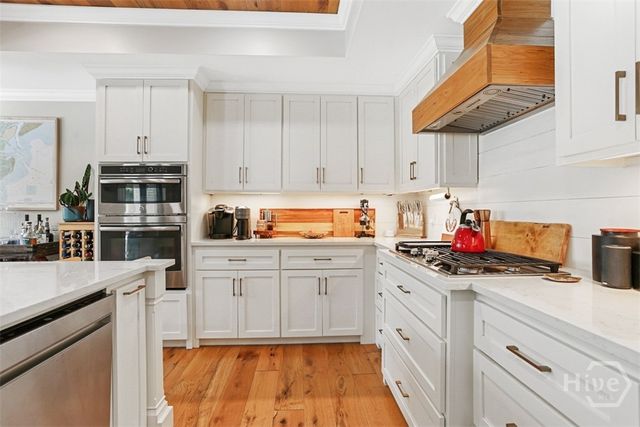 2006 Walthour Road, Savannah, GA 31410