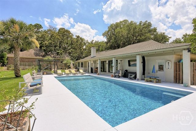 2006 Walthour Road, Savannah, GA 31410