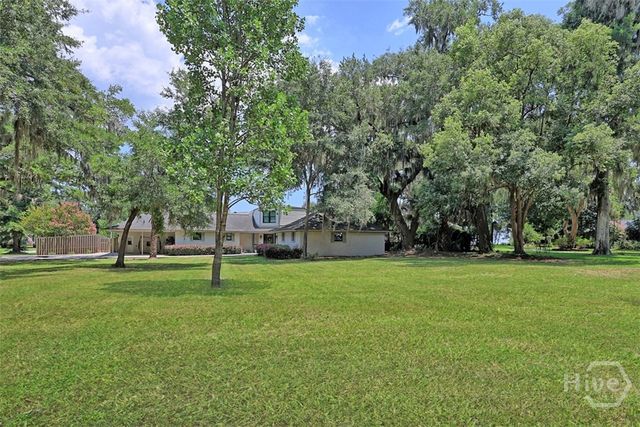 2006 Walthour Road, Savannah, GA 31410
