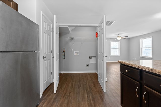 1101 Commerce St, Clarksville, TN 37040