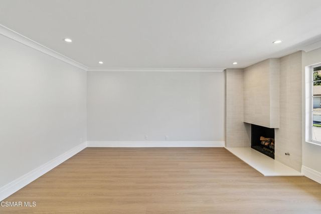 145 Columbia Road, Thousand Oaks, CA 91360