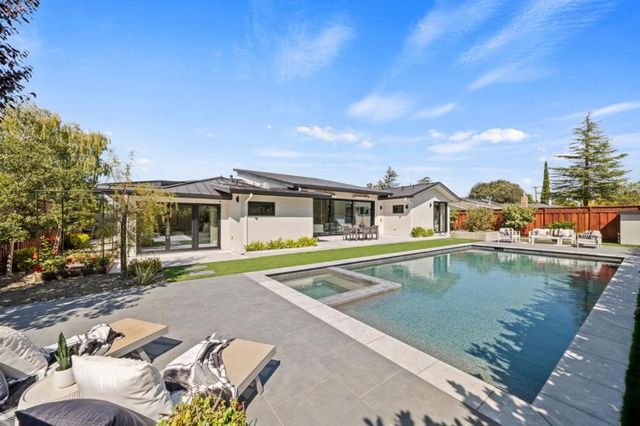 1624 Wakefield Terrace, Los Altos, CA 94024