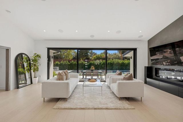 1624 Wakefield Terrace, Los Altos, CA 94024