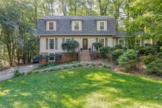 4624 Mountain Creek NE Drive, Roswell, GA 30075