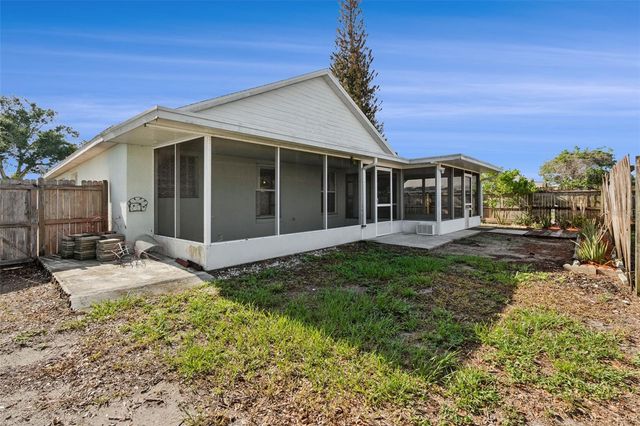 948 RIVECON AVENUE, Orlando, FL 32825