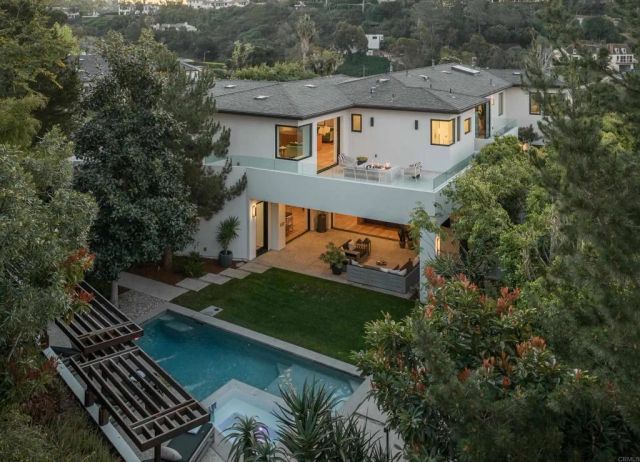 6819 Paseo Laredo, La Jolla, CA 92037