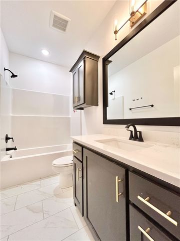 34 Kirkwall Drive, Bella Vista, AR 72715