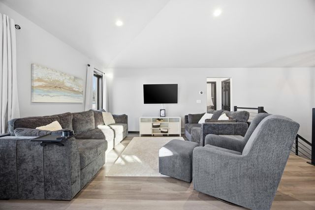 6137 68th Street S, Fargo, ND 58104