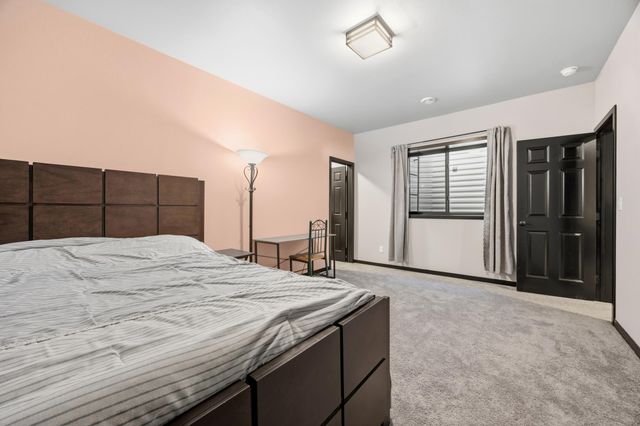 6137 68th Street S, Fargo, ND 58104