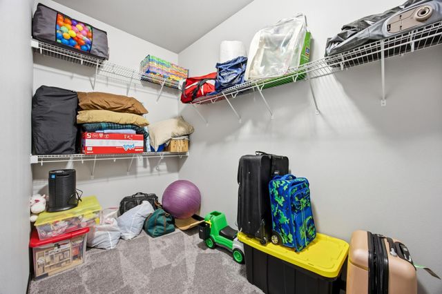 6137 68th Street S, Fargo, ND 58104