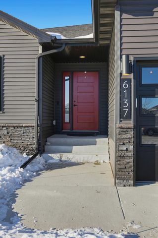 6137 68th Street S, Fargo, ND 58104