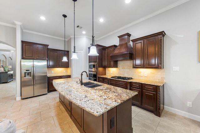 103 S Vershire Circle, Magnolia, TX 77354
