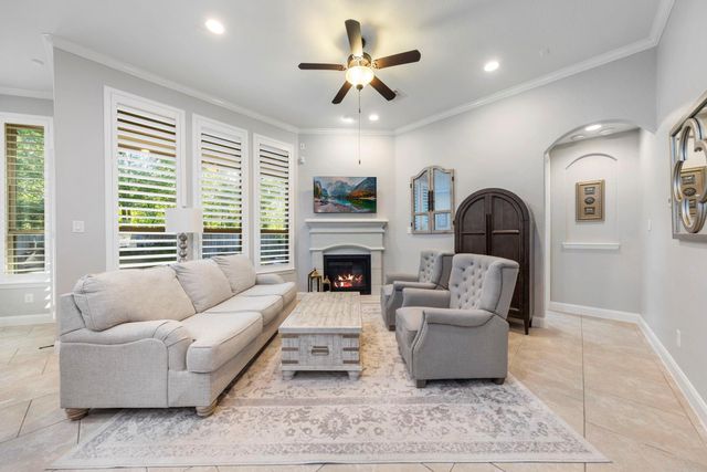 103 S Vershire Circle, Magnolia, TX 77354