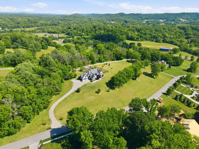 1159 Saddle Springs Drive, Thompsons Station, TN 37179