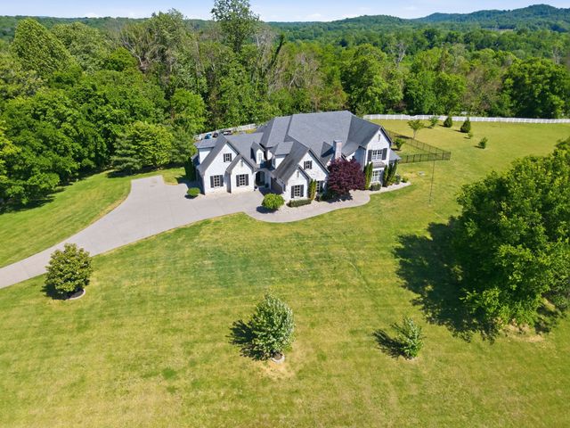 1159 Saddle Springs Drive, Thompsons Station, TN 37179