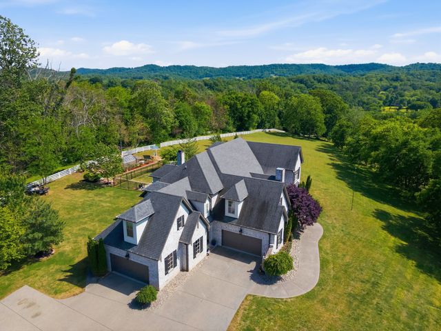 1159 Saddle Springs Drive, Thompsons Station, TN 37179