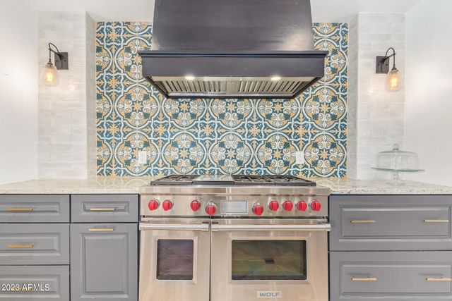 4450 E CAMELBACK Road 1, Phoenix, AZ 85018