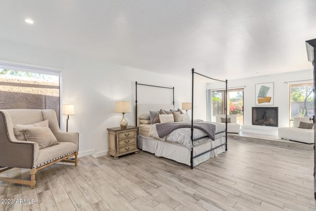 4450 E CAMELBACK Road 1, Phoenix, AZ 85018