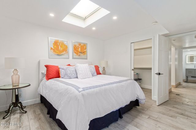 4450 E CAMELBACK Road 1, Phoenix, AZ 85018