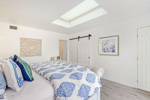 4450 E CAMELBACK Road 1, Phoenix, AZ 85018