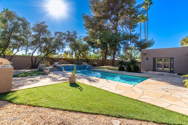 4450 E CAMELBACK Road 1, Phoenix, AZ 85018