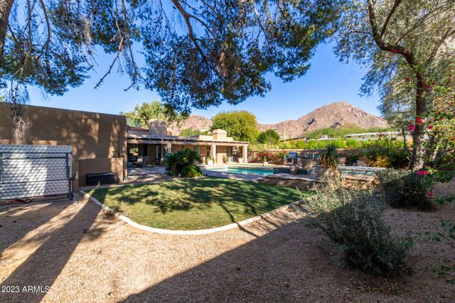 4450 E CAMELBACK Road 1, Phoenix, AZ 85018