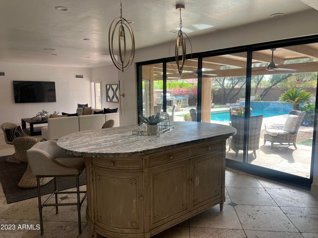 4450 E CAMELBACK Road 1, Phoenix, AZ 85018