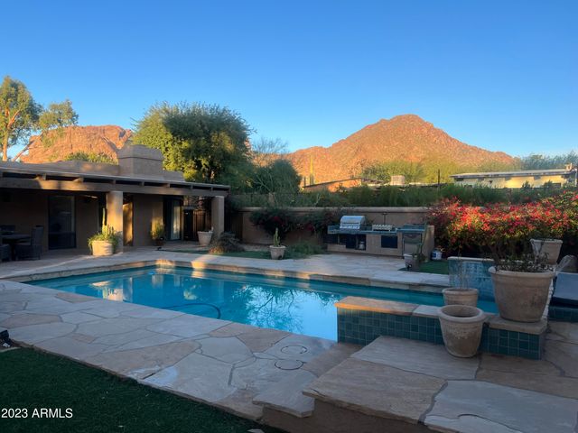 4450 E CAMELBACK Road 1, Phoenix, AZ 85018