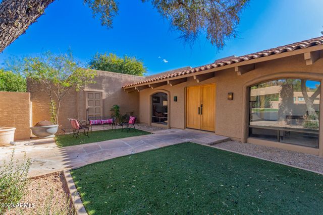 4450 E CAMELBACK Road 1, Phoenix, AZ 85018