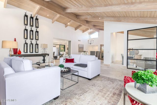 4450 E CAMELBACK Road 1, Phoenix, AZ 85018