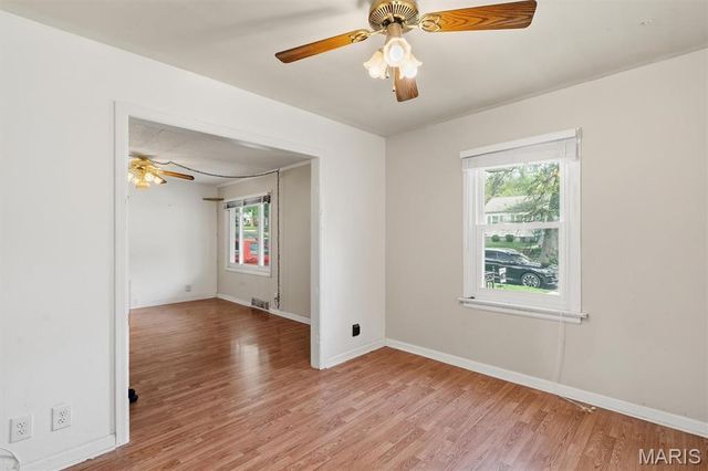 10346 Saint Henry Lane, St Ann, MO 63074