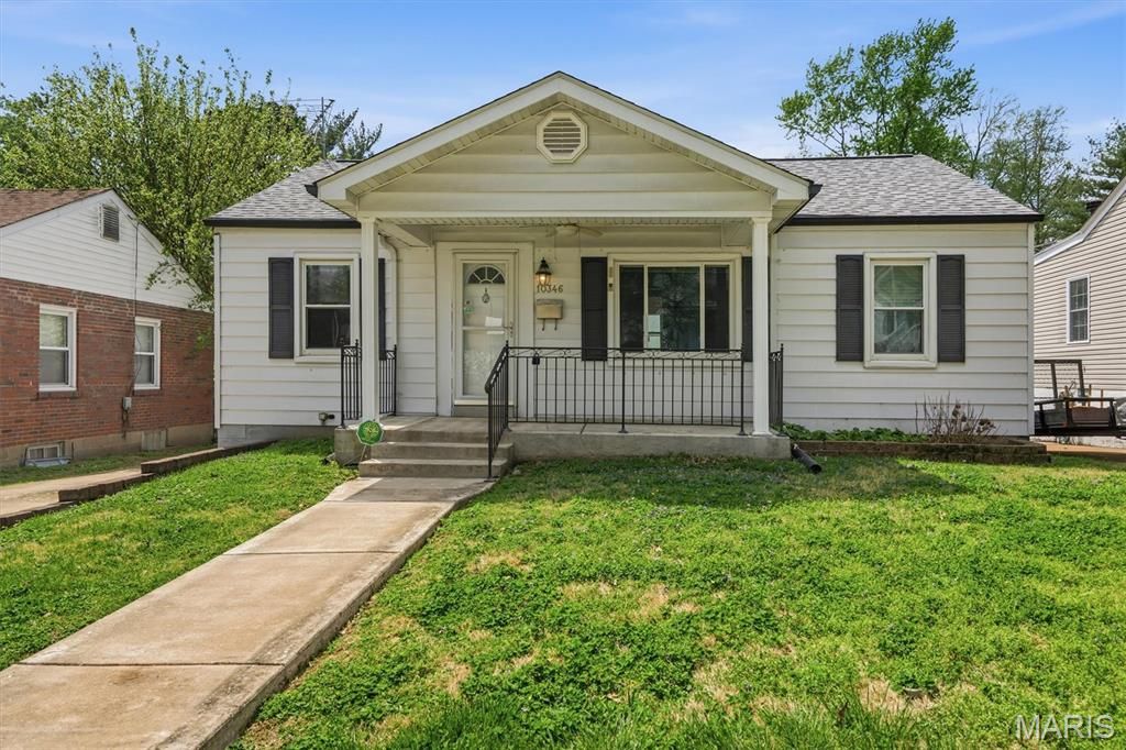 10346 Saint Henry Lane, St Ann, MO 63074